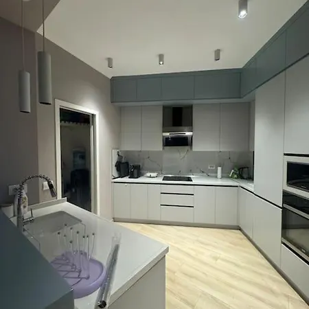 Fia 11 - Floor Apartment *