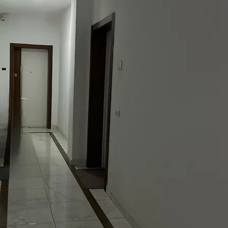 Fia 11 - Floor * Tirana